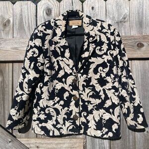 Painted Pony Black and Cream Floral Blazer Size Small